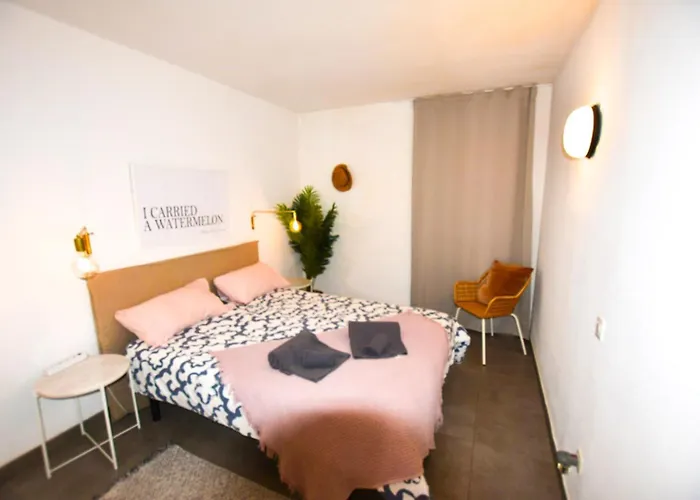 Book Jet - Lomas Sunny Homes