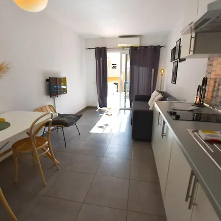 Book Jet - Lomas Sunny Homes Appartement